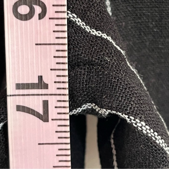 NWT Women’s Adrianna Papell Linen Blend Black White Striped Shorts Size XL - Picture 3 of 11